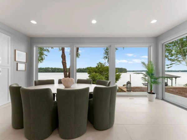 Lake Norman Retreat with 360-Degree Views - Exclusive Accomodations